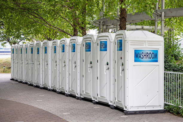 Best Portable bathroom rental  in Fort Pierce North, FL